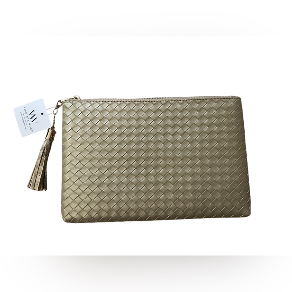 VIRGINIA WOLF NYC NWT CHAMPAGNE GOLD VEGAN LEATHER CLUTCH W/ REMOVABLE KEYCHAIN